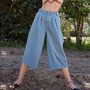 Free People Hard Rain Gaucho Pants Washed Denim/  Sz 0 / Like New